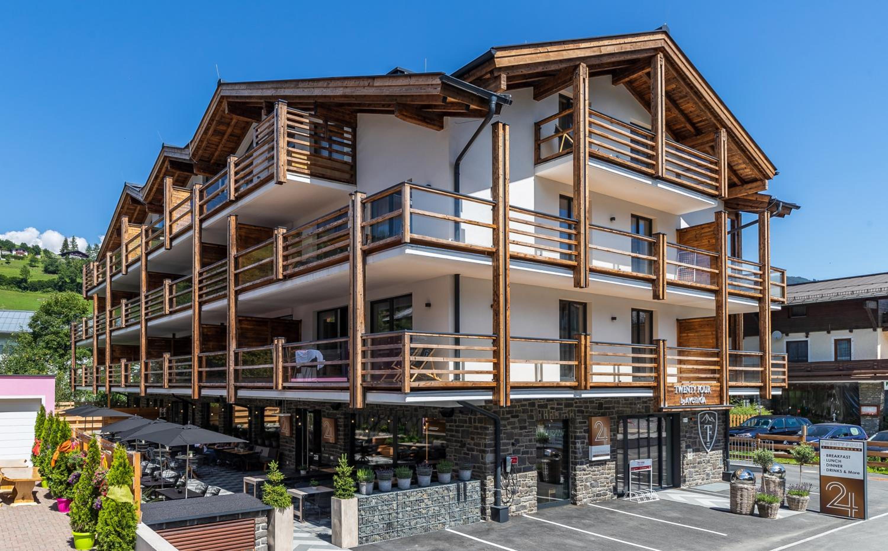24 by AvenidA - Mountain Residence