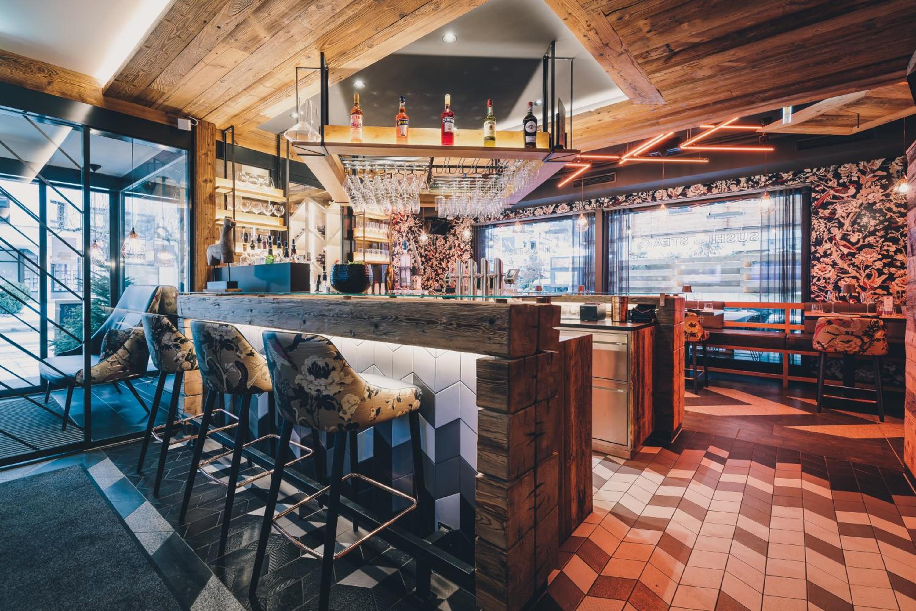 24 by AvenidA - Mountain Residence