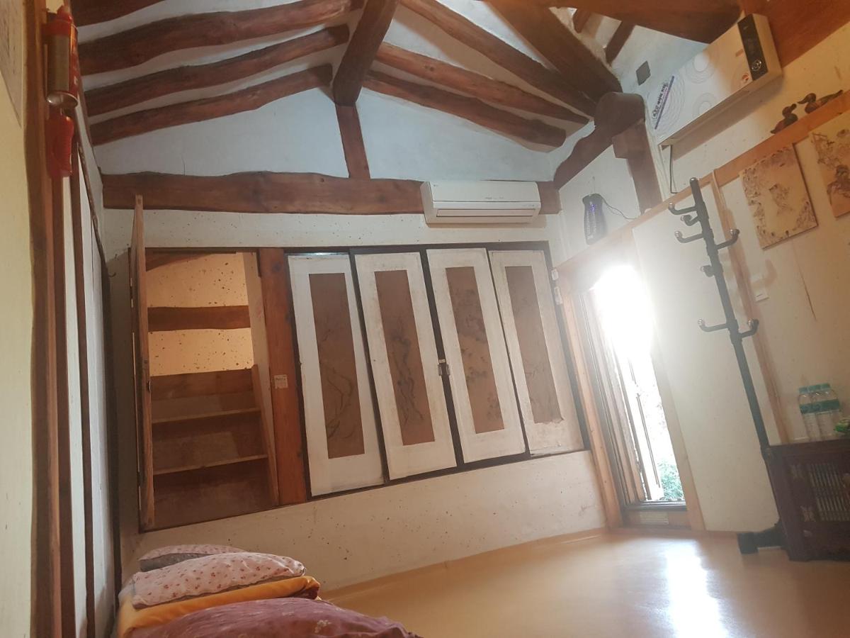 Gongsimga Hanok Guesthouse