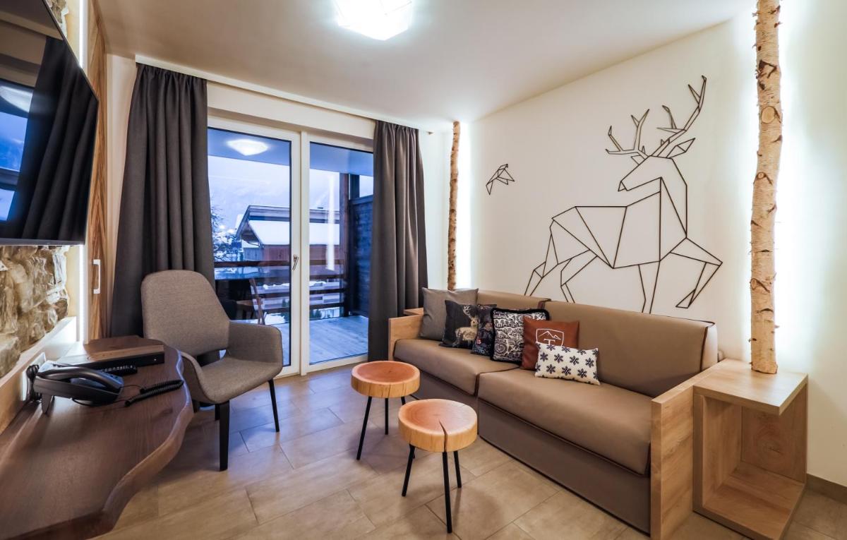 24 by AvenidA - Mountain Residence