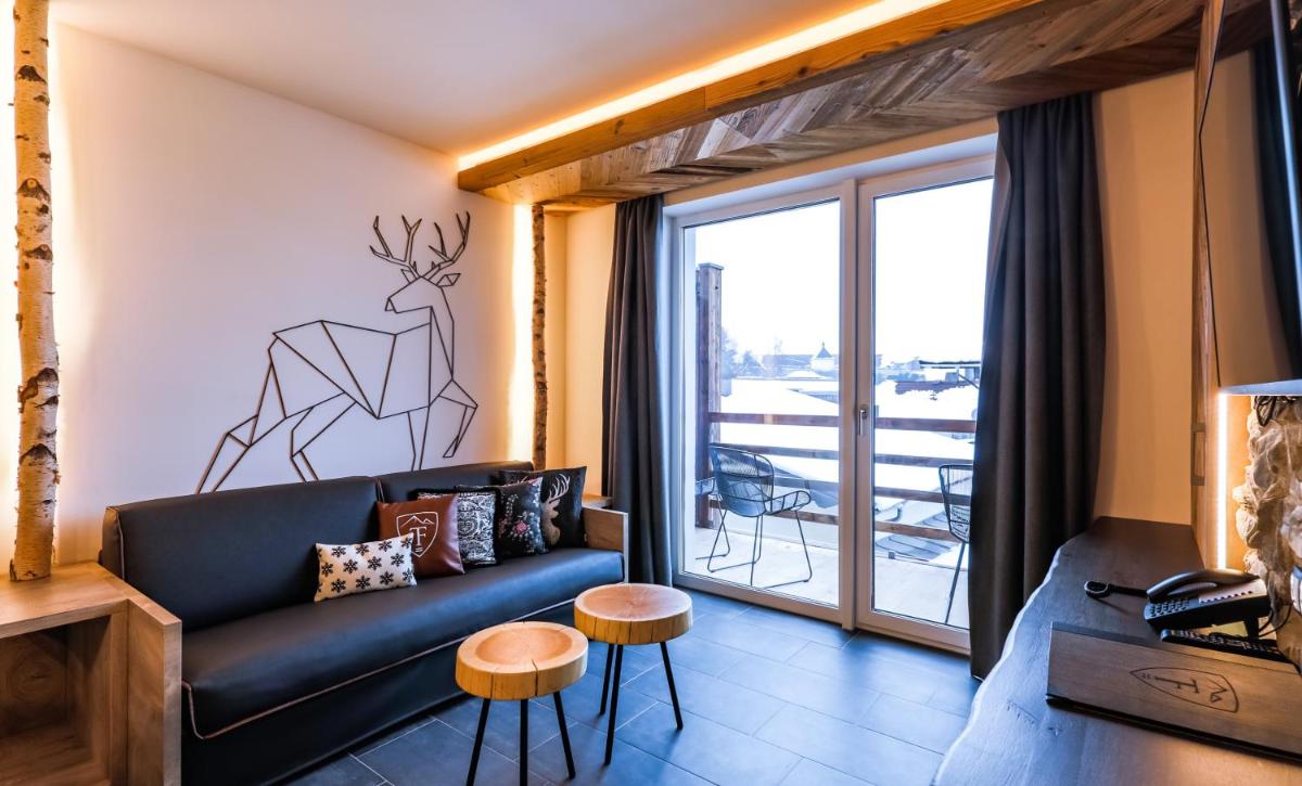 24 by AvenidA - Mountain Residence