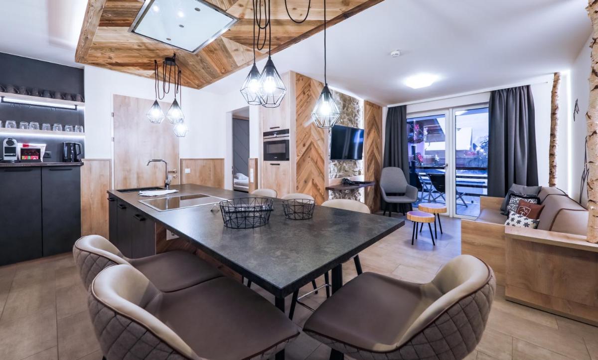 24 by AvenidA - Mountain Residence