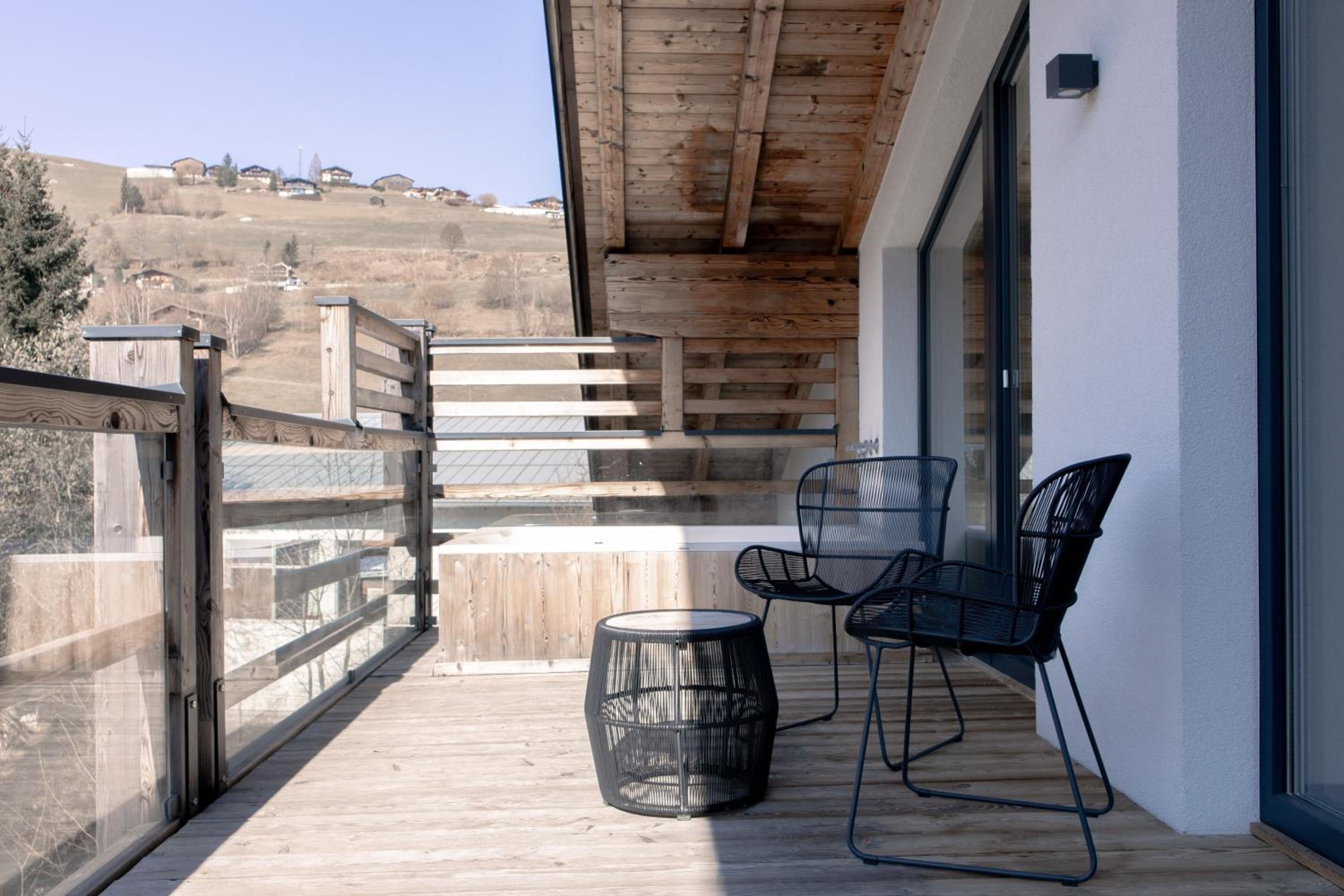 24 by AvenidA - Mountain Residence