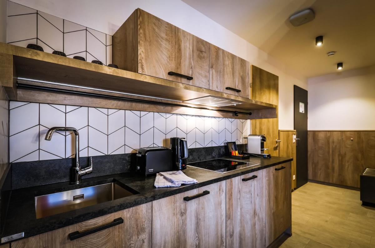 24 by AvenidA - Mountain Residence