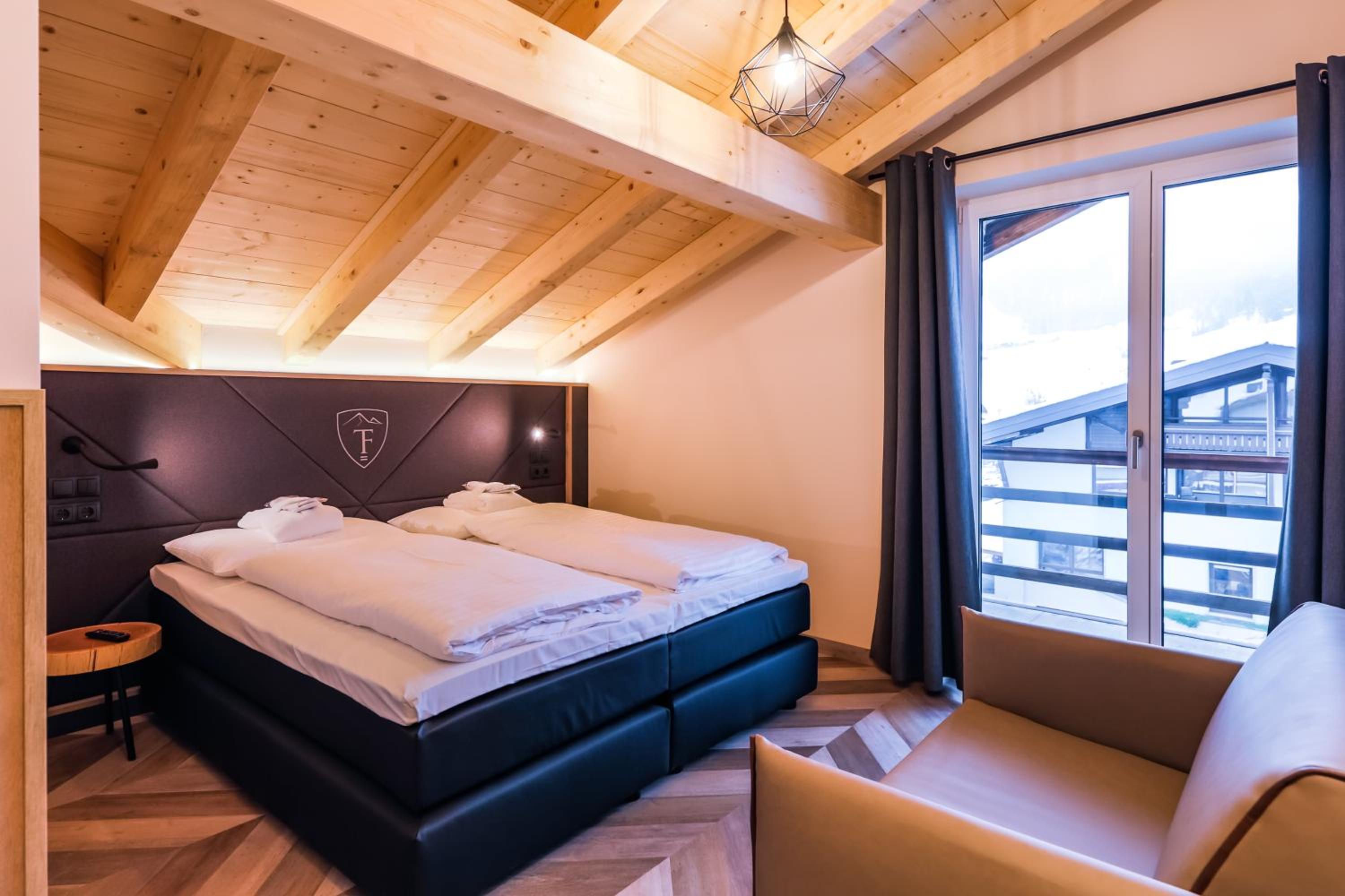 24 by AvenidA - Mountain Residence