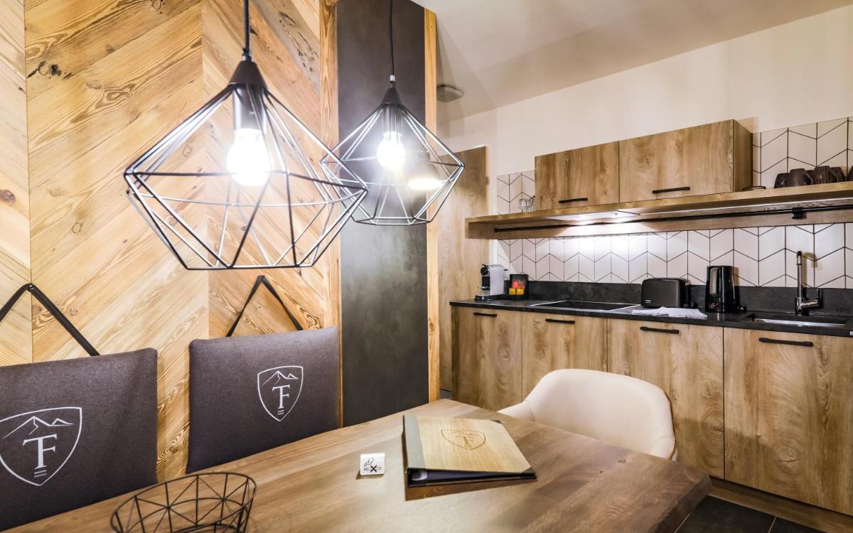 24 by AvenidA - Mountain Residence
