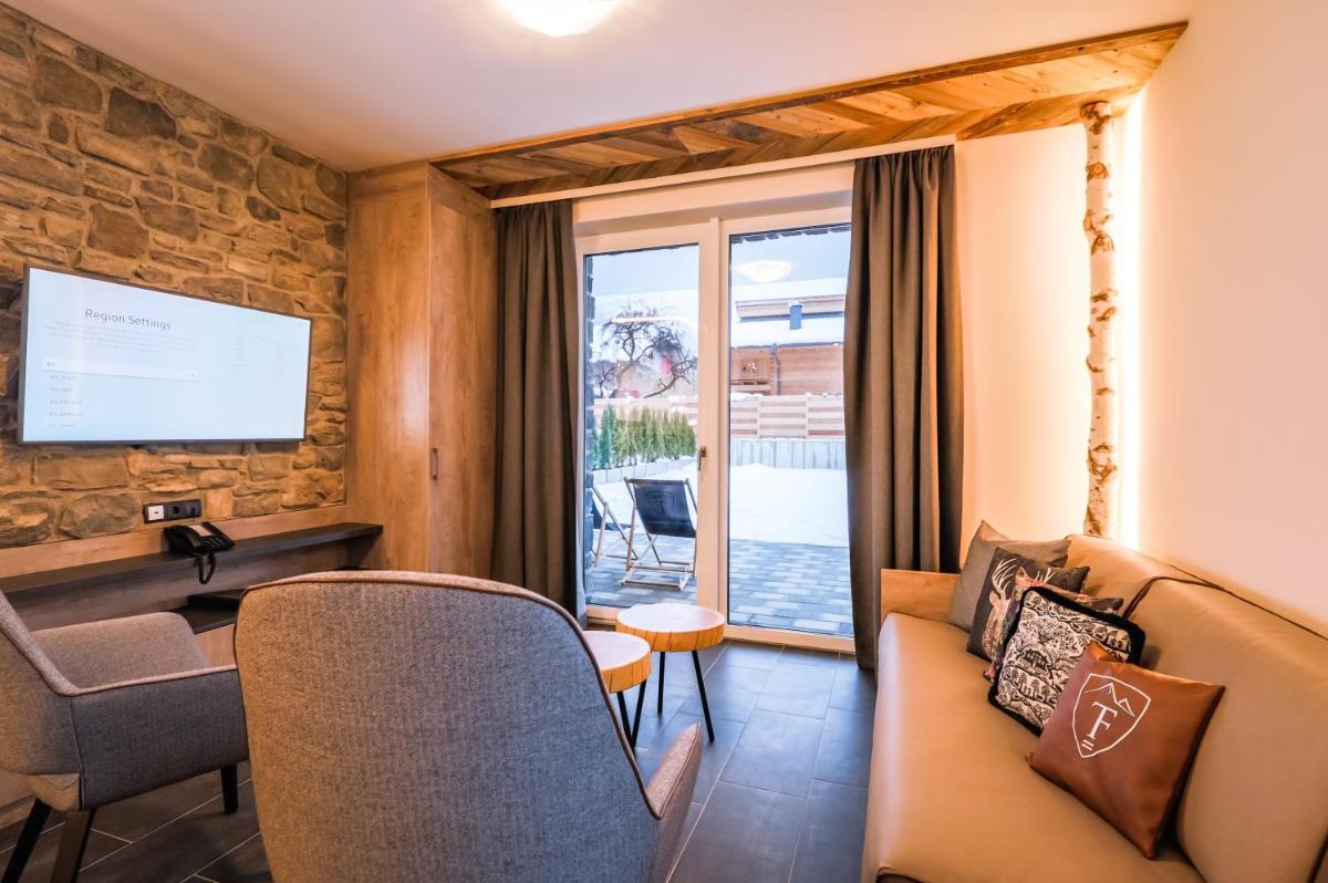 24 by AvenidA - Mountain Residence