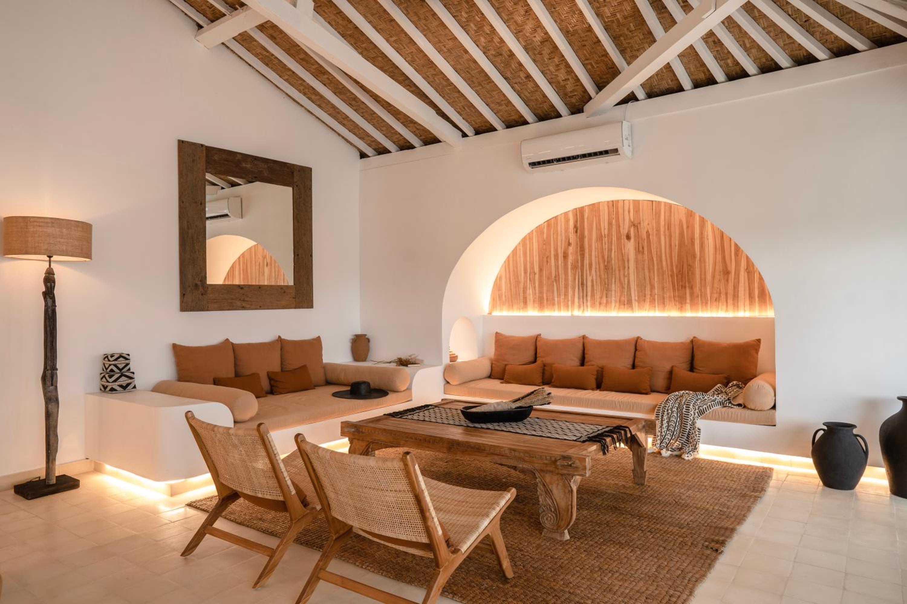 The White Joglo a stylish 3BDR Villa with Pool 2 min from the beach view 5