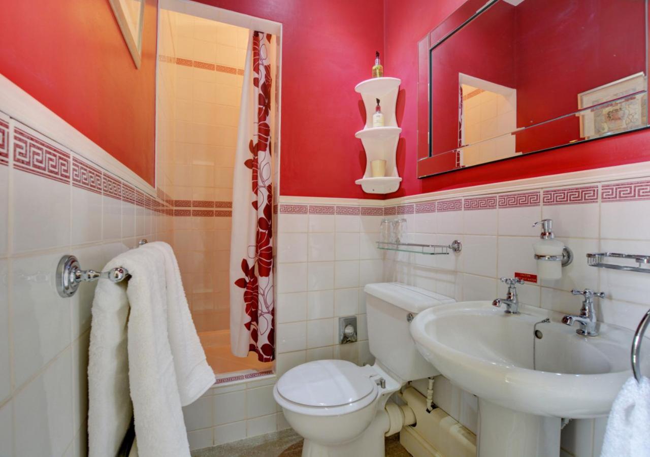 5 Bed in Kettlewell oc-ds257
