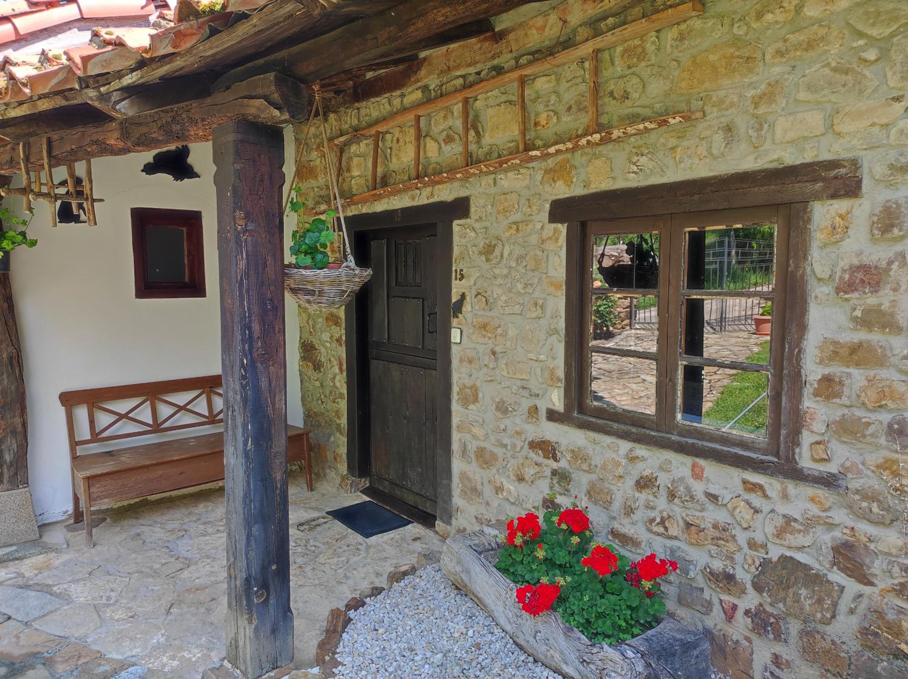 Viviendas Rurales El Covaju