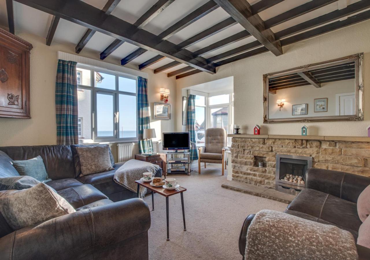 3 Bed in Sandsend oc-wa241