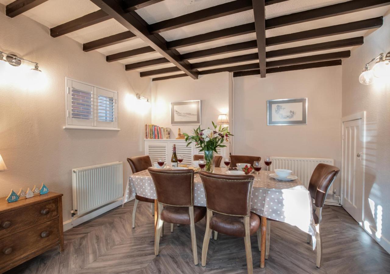 3 Bed in Sandsend oc-wa241