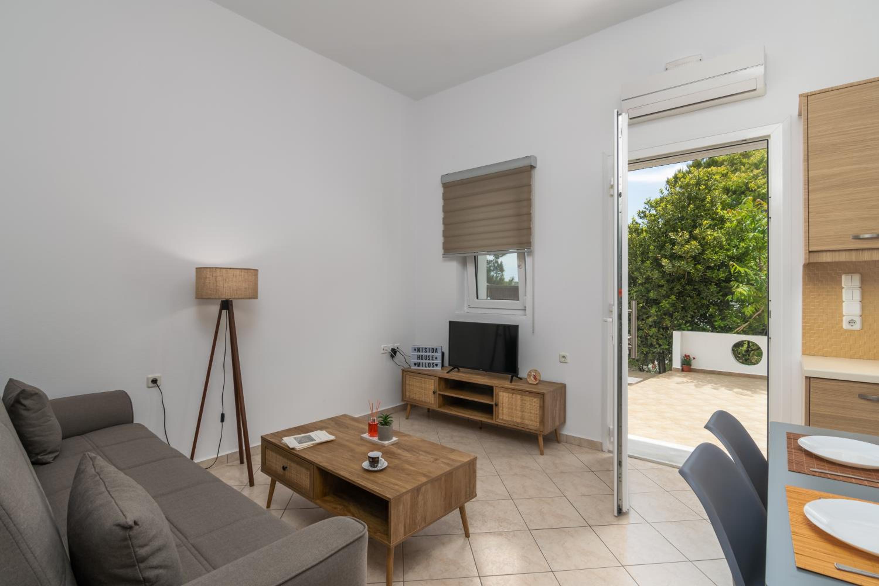Nisida House