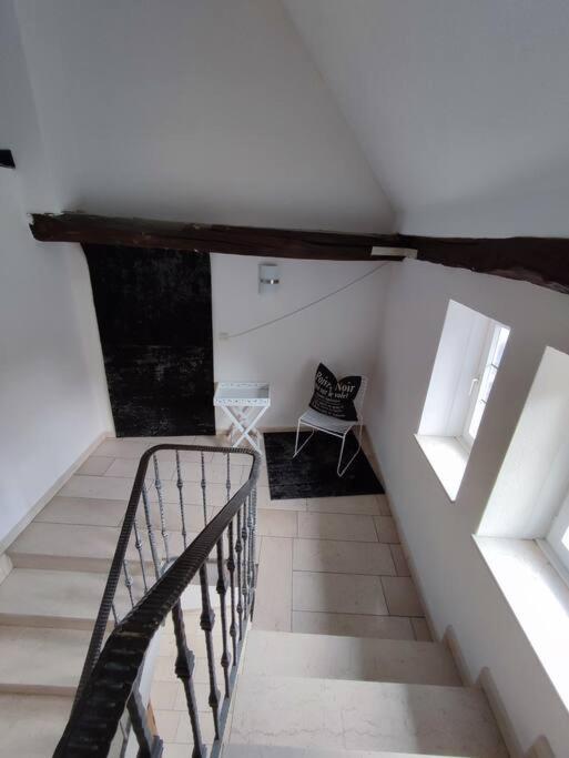 Flair Apartments 'FACHWERK & FLAIR' - Altstadt-Apartment 78 qm für Urlaub oder Geschäftsreise, Innenstadtlage, ruhig, modern, 900 m Bahnhof, 24 Std Check-i