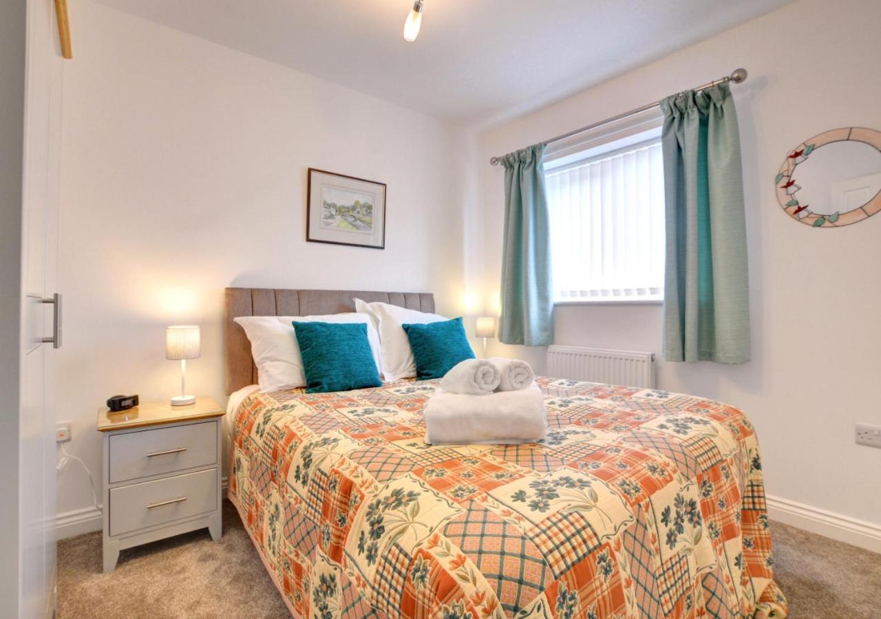 3 Bed in Whitby oc-w420