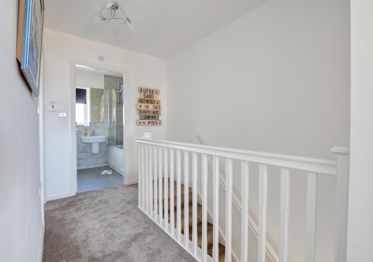 3 Bed in Whitby oc-w420