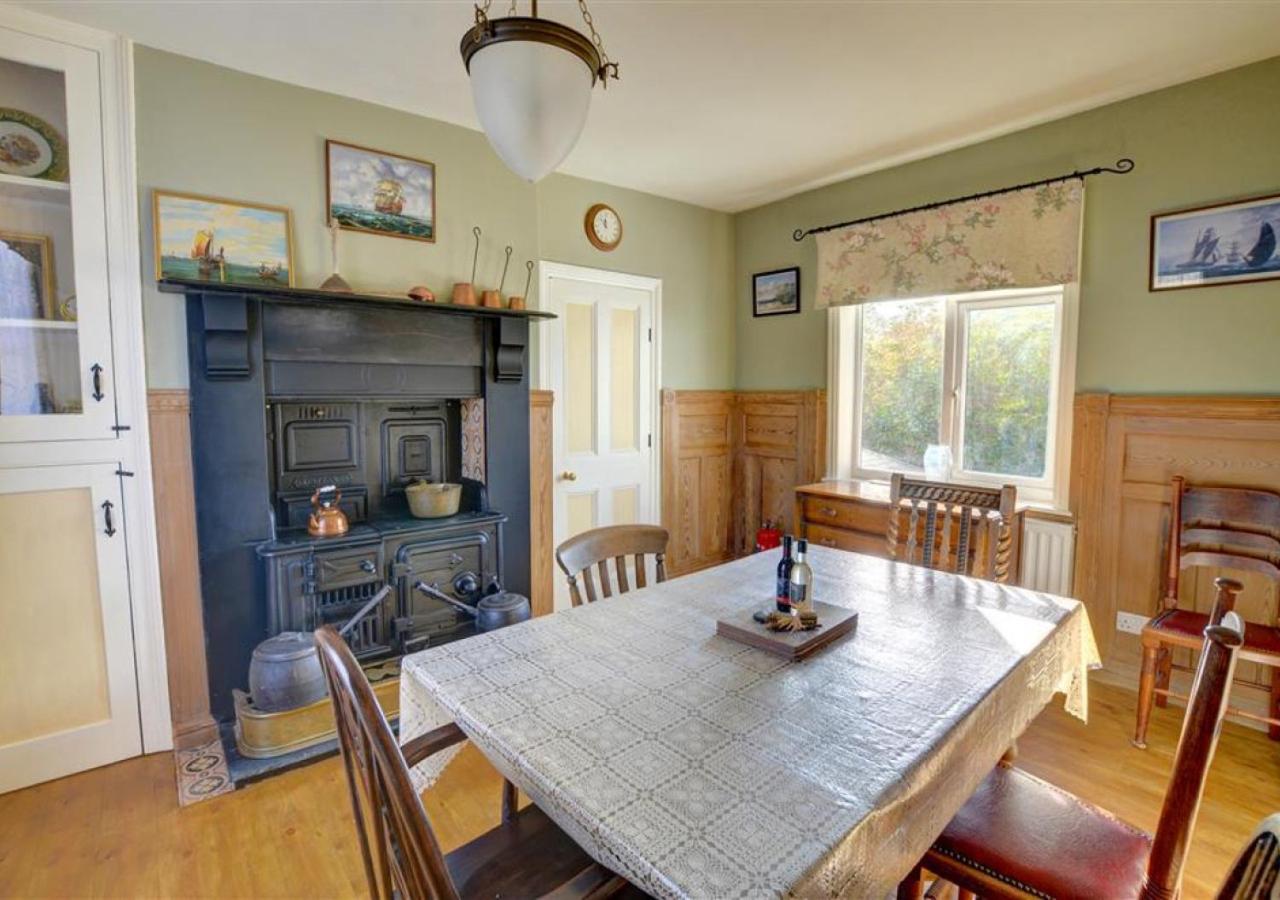 3 Bed in Whitby oc-w023