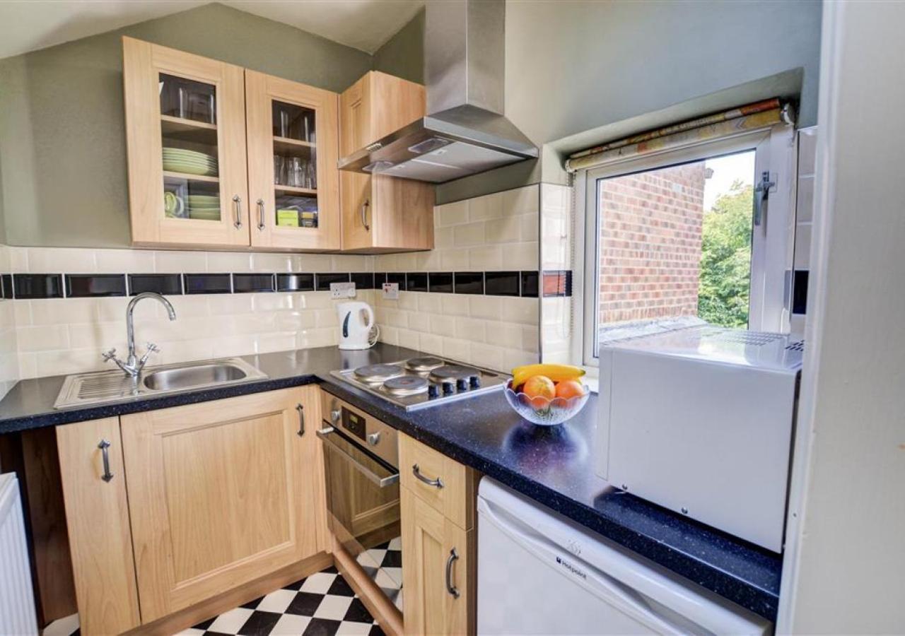 3 Bed in Whitby oc-w023