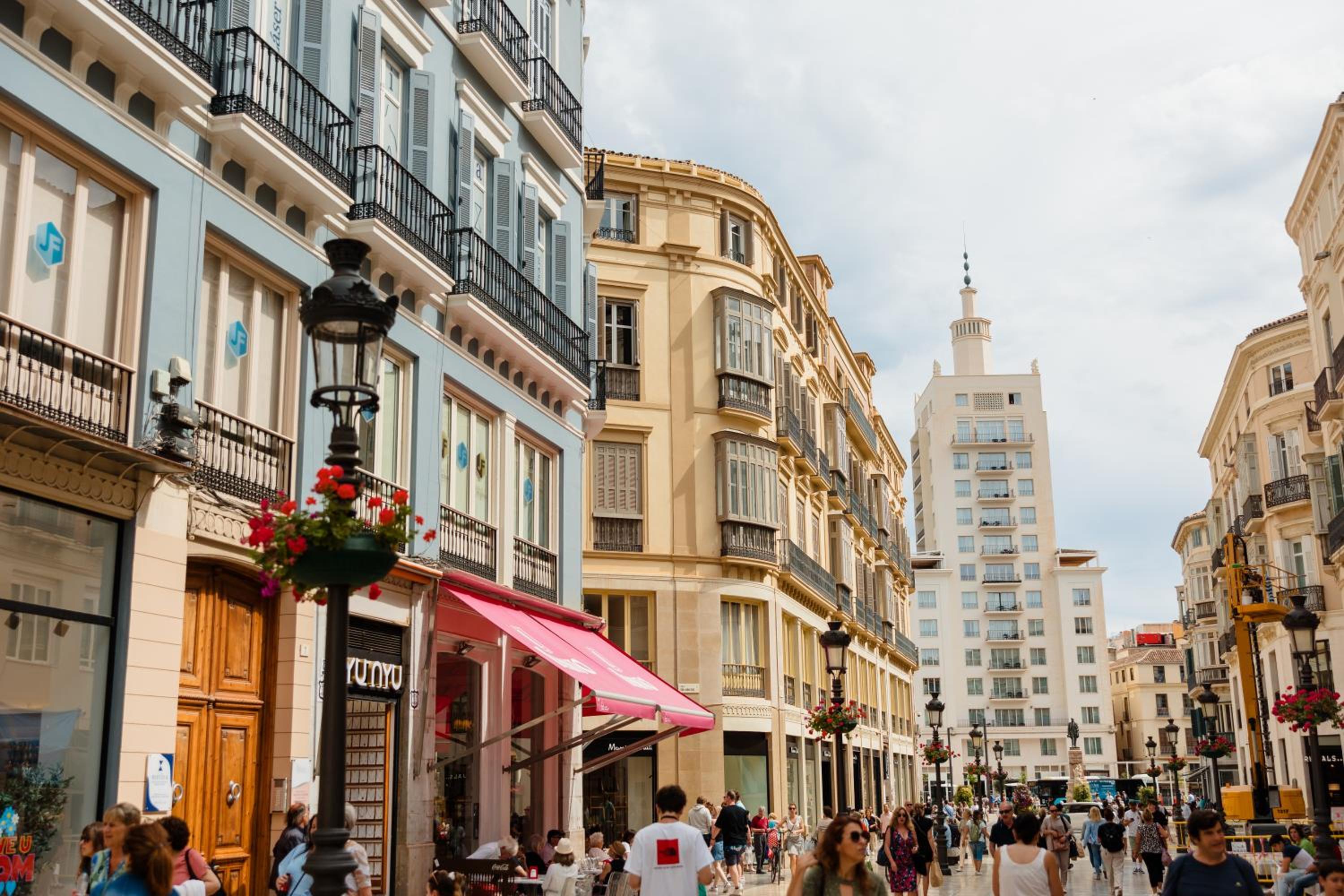 In the historic center of Malaga, very close to the beach and the AVE train station