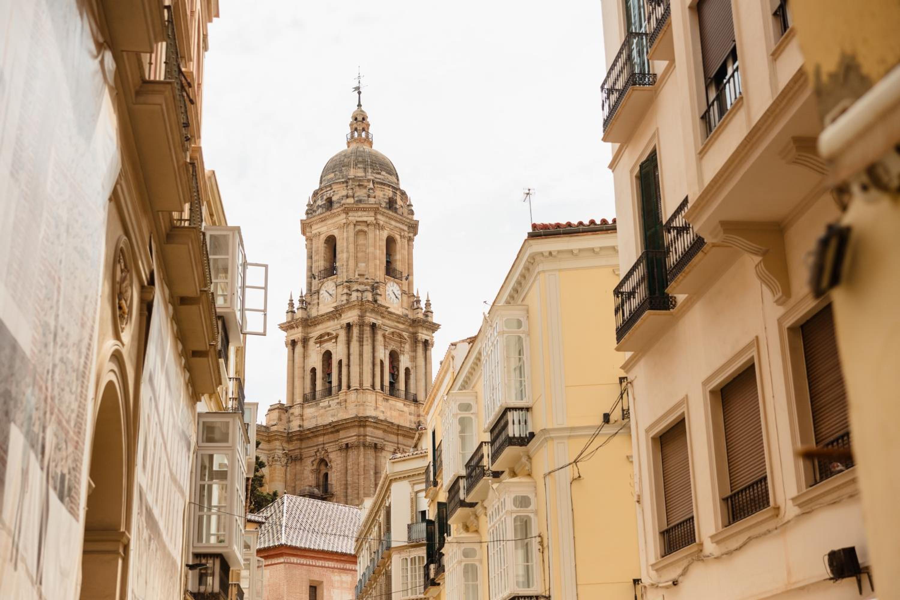 In the historic center of Malaga, very close to the beach and the AVE train station