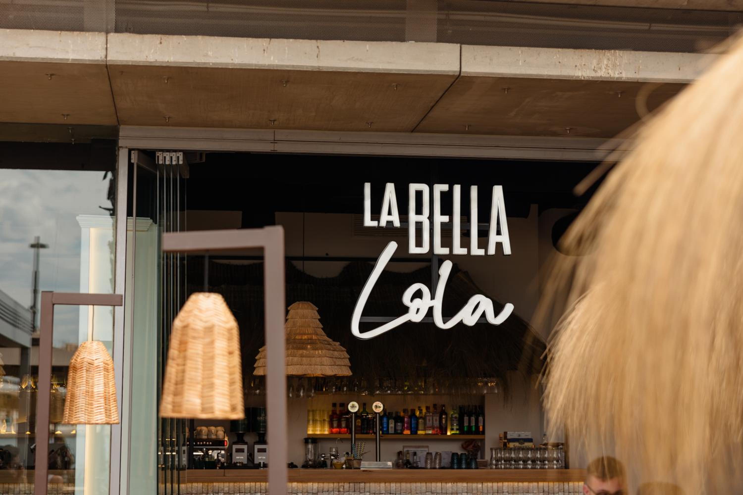 In the historic center of Malaga, very close to the beach and the AVE train station