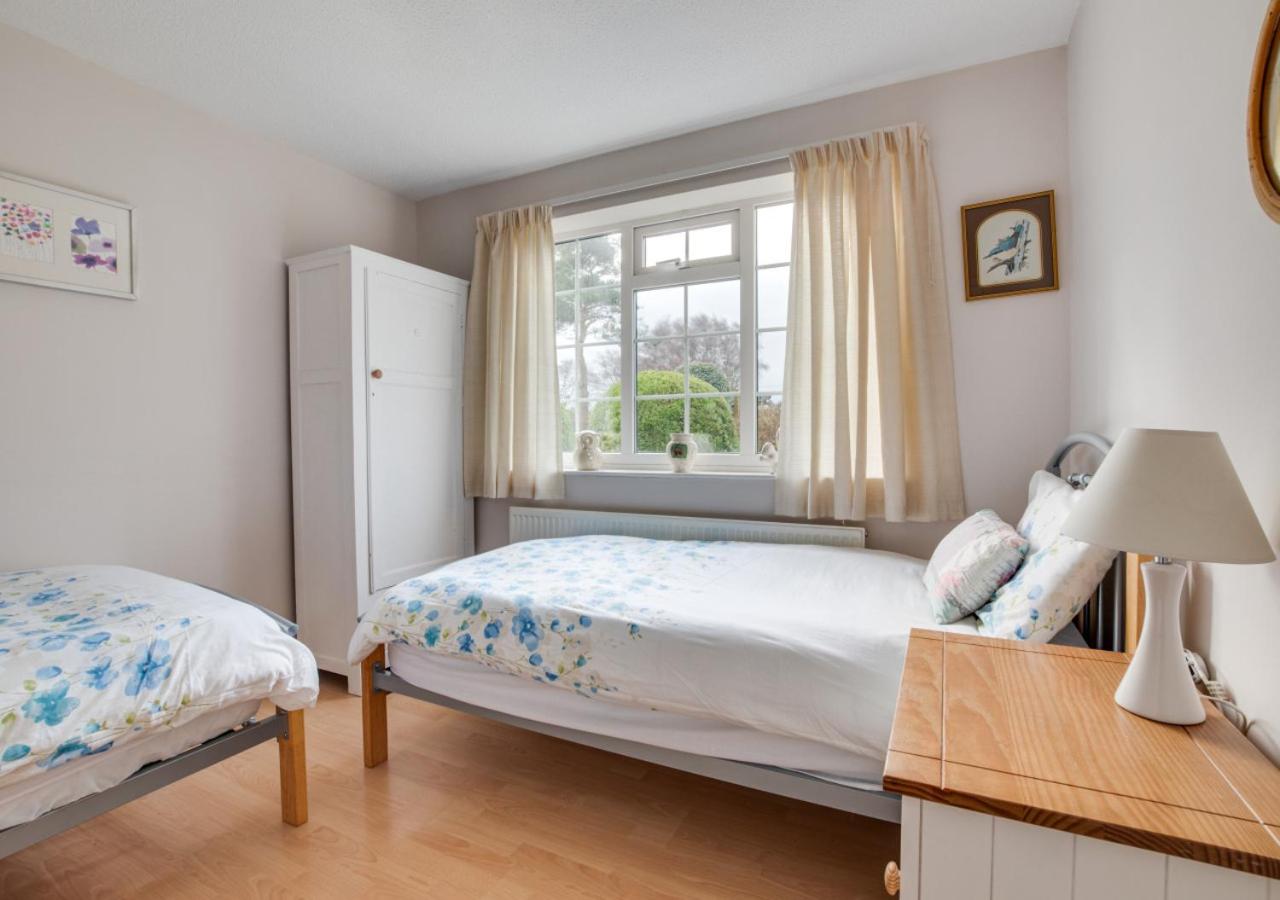 2 Bed in Whitby oc-w104