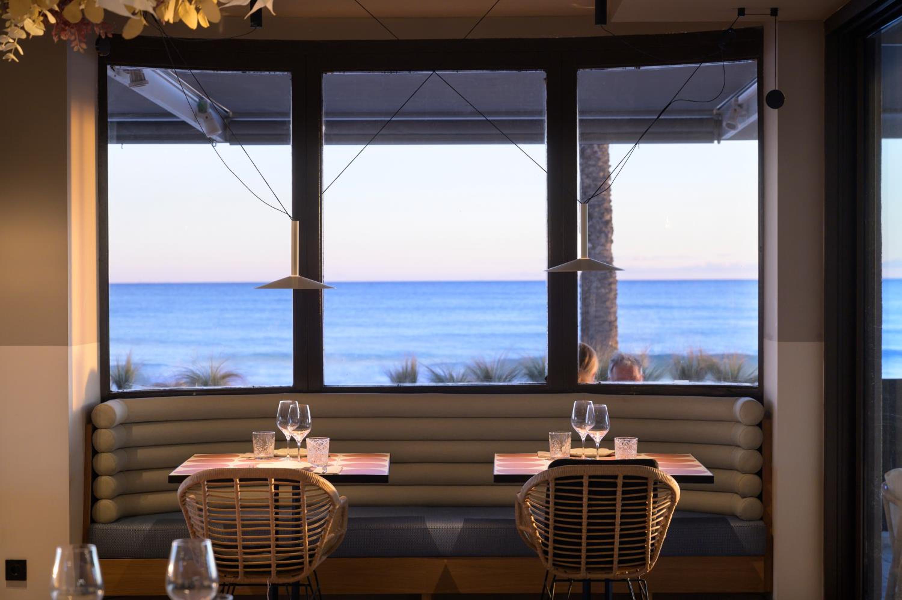 Hotel Akquaaa Boutique Hotel - Image 1