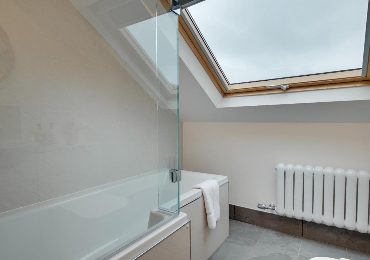1 Bed in Whitby oc-w1013