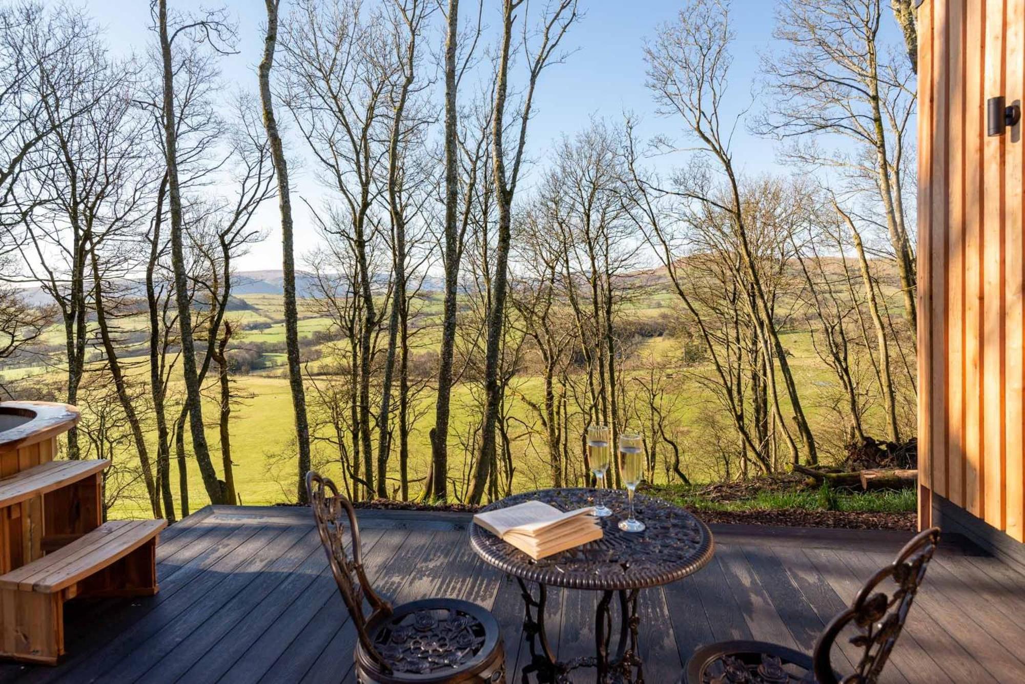 Daffodil, Penruddock Eco & dog friendly lodge with hot tub