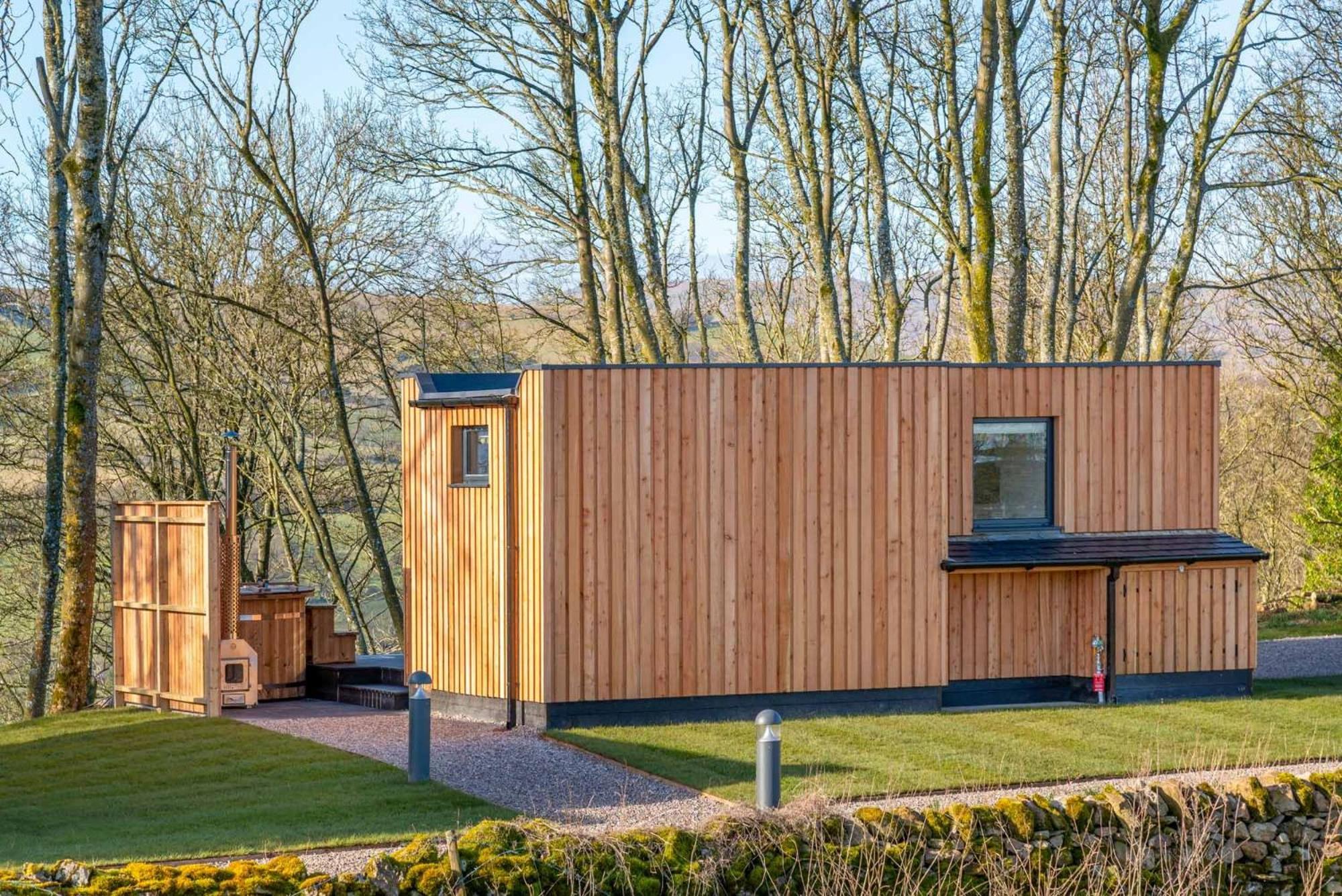Daffodil, Penruddock Eco & dog friendly lodge with hot tub