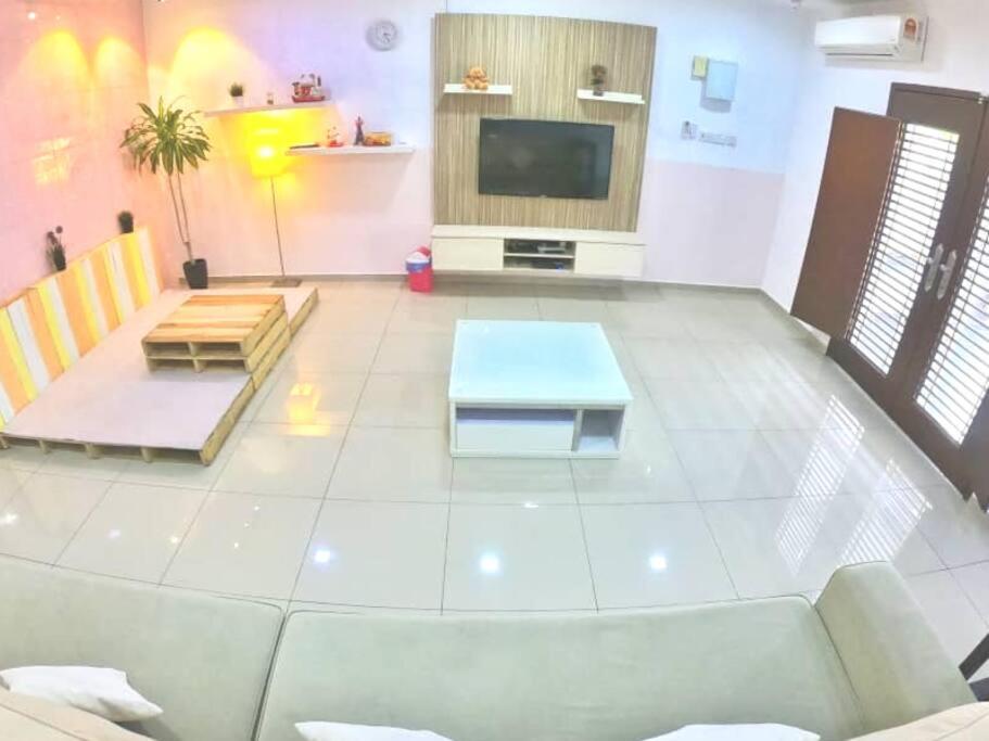 Arang Homestay14pax 4room(BBQ)(Kbox)Near to Beach, photo 11