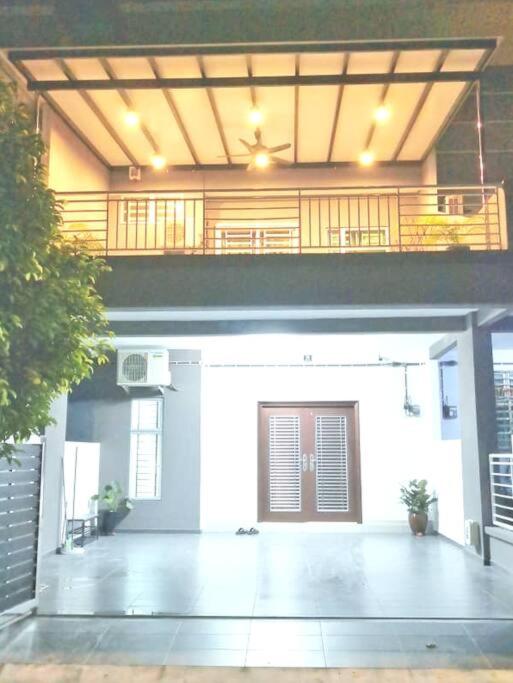 Arang Homestay14pax 4room(BBQ)(Kbox)Near to Beach, photo 16