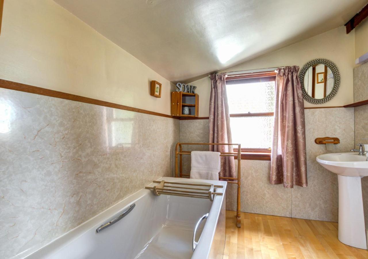 2 Bed in Thwaite oc-ds320