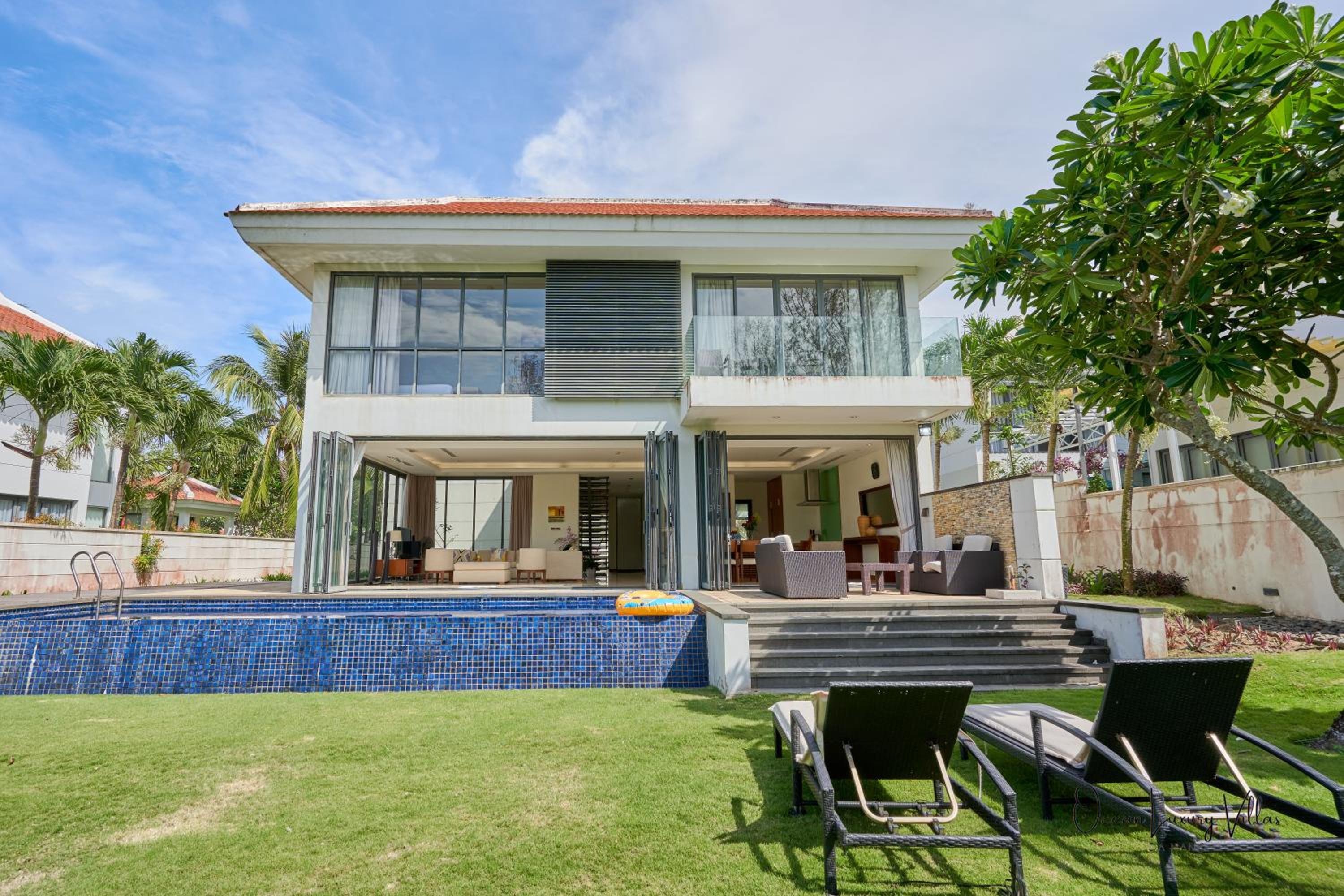 Ocean Sunny Villas Da Nang