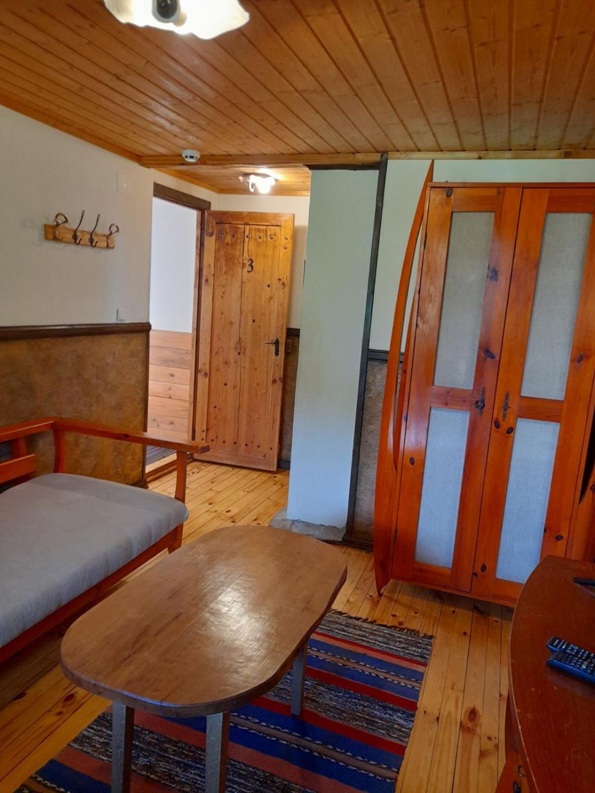 Kandaphery Guest Houses