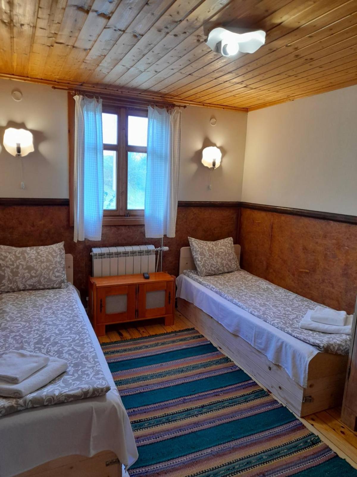 Kandaphery Guest Houses