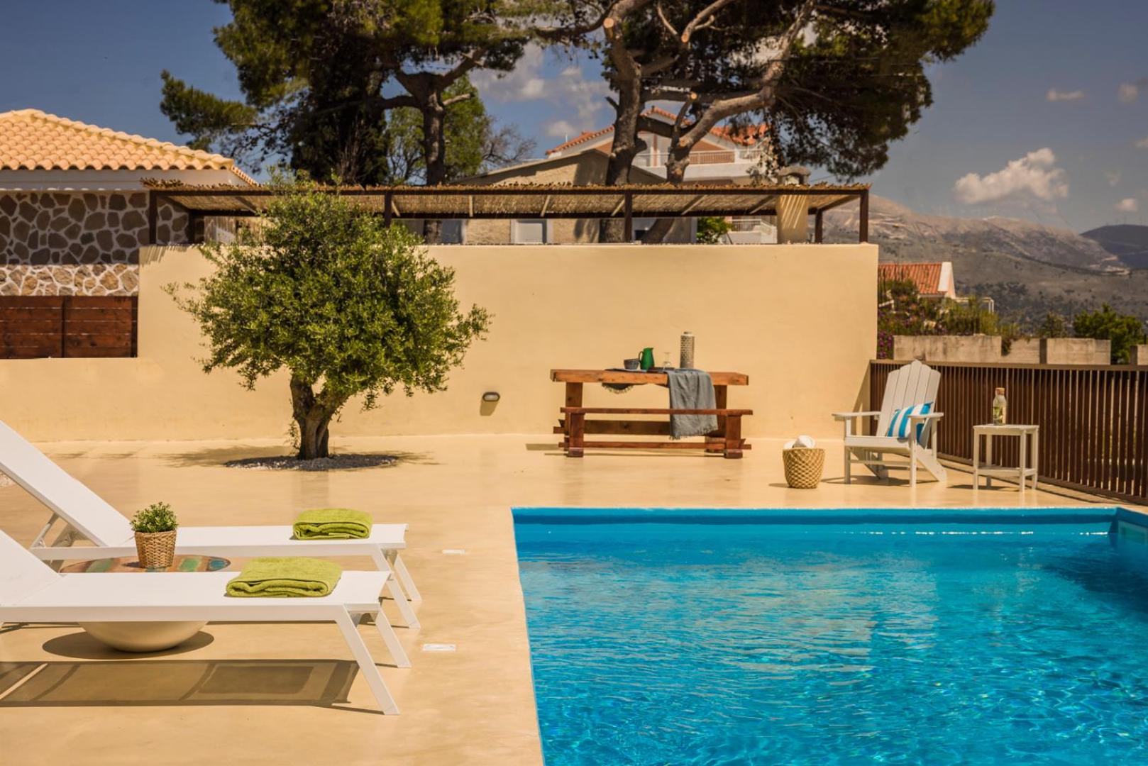 Akrolithos Villas