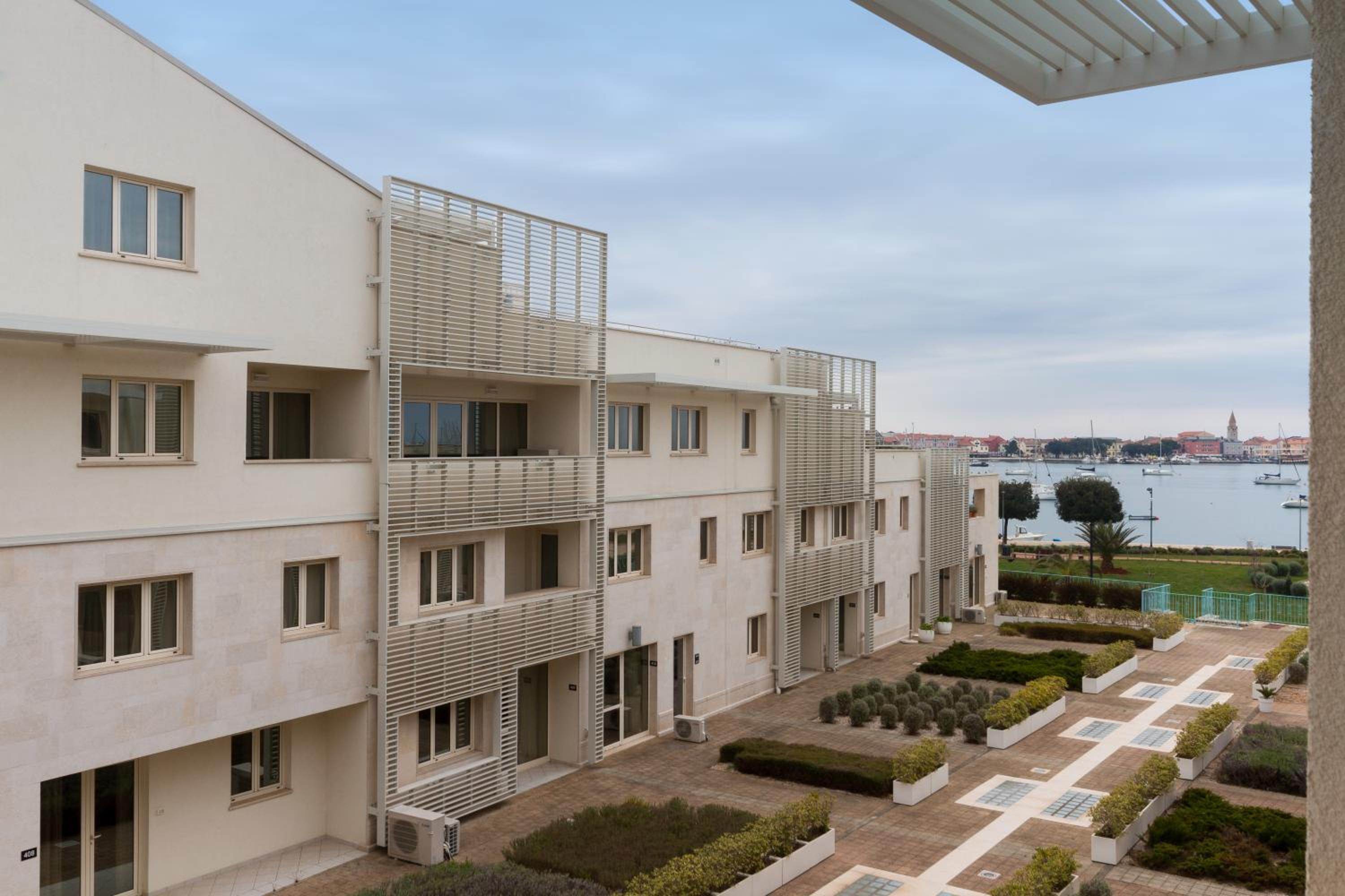 Garden Palace - Apartment Sembid with Terrace