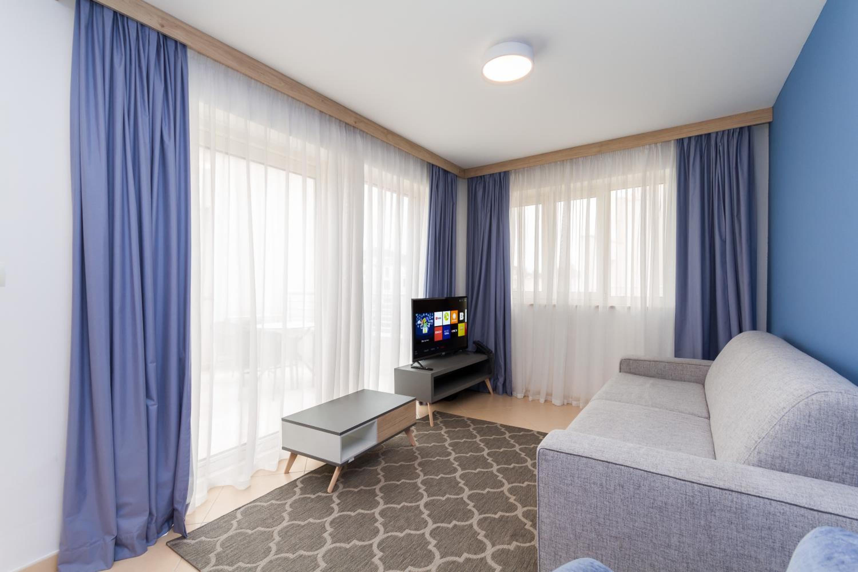 Garden Palace - Apartment Sembid with Terrace