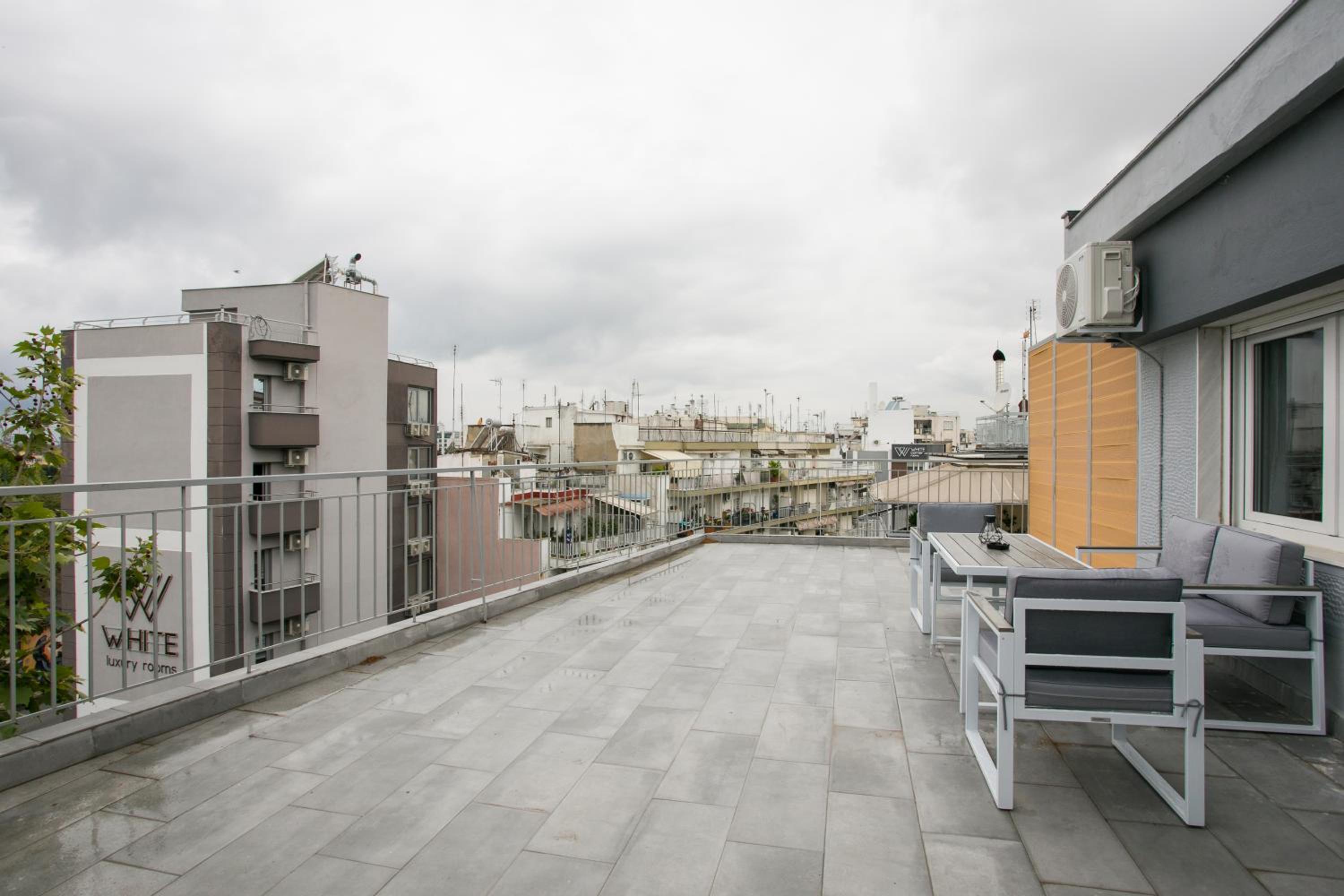 White City Stay view 5