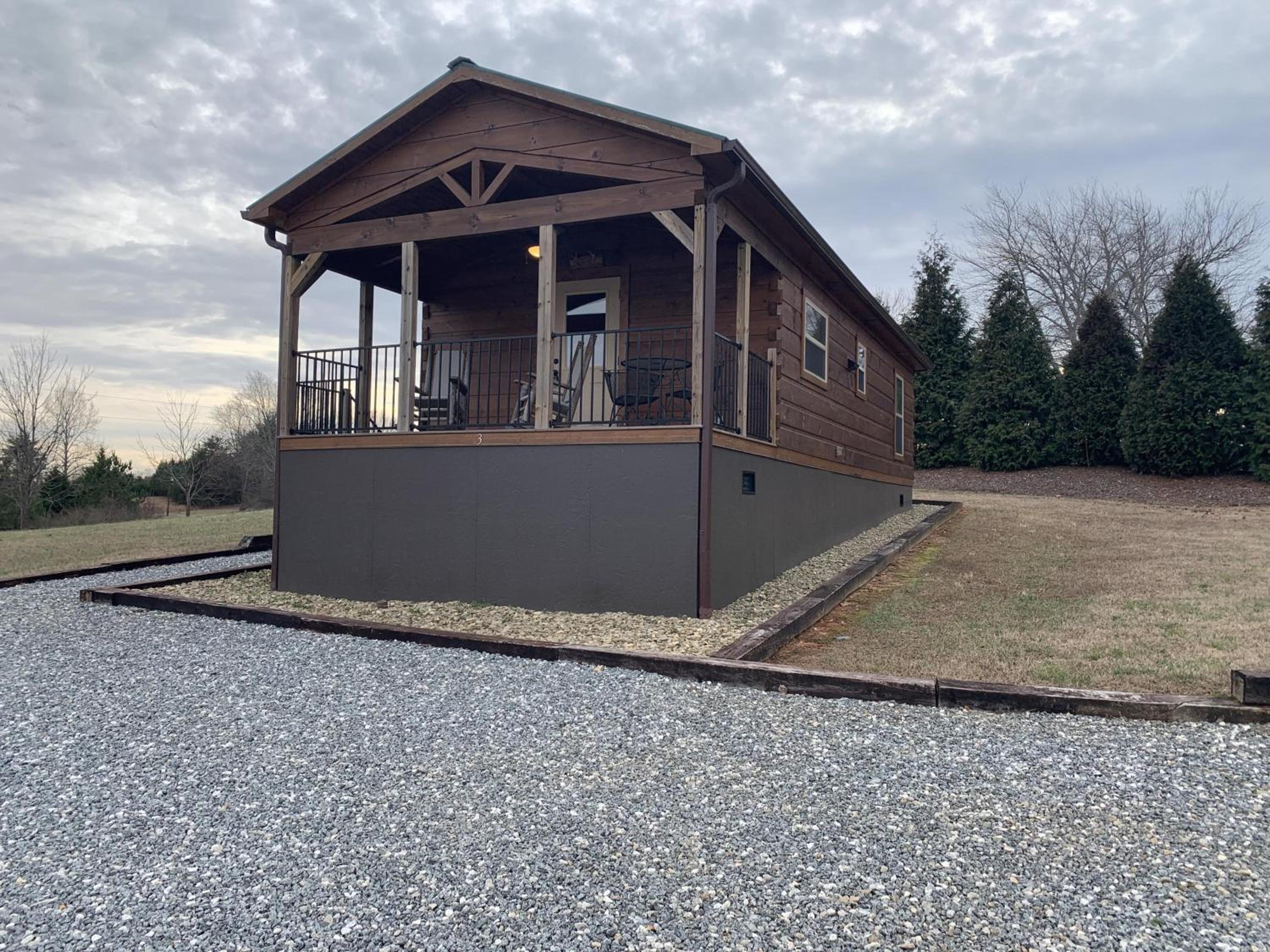 Spartanburg Vacations - Beautiful Cabin Close To Wineries - Property Image 1