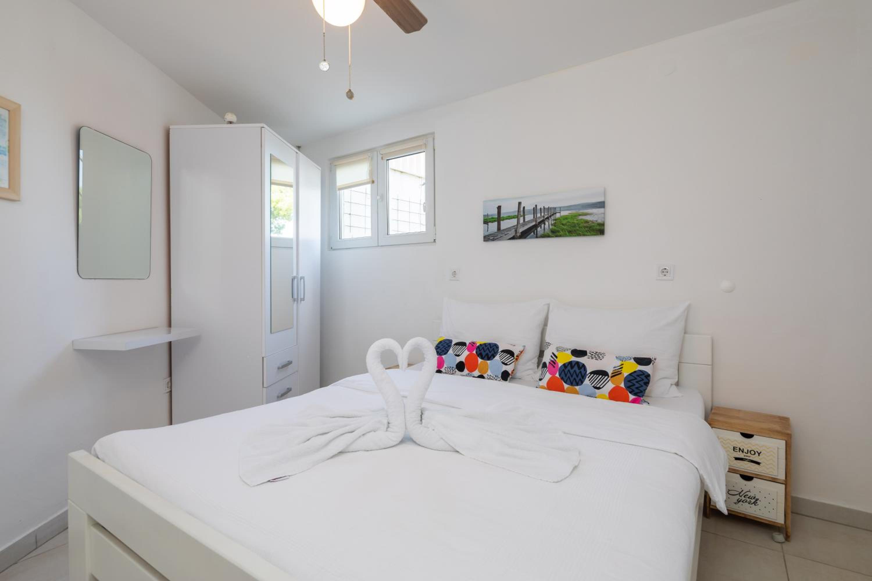 Estella Villa Apartments view 3
