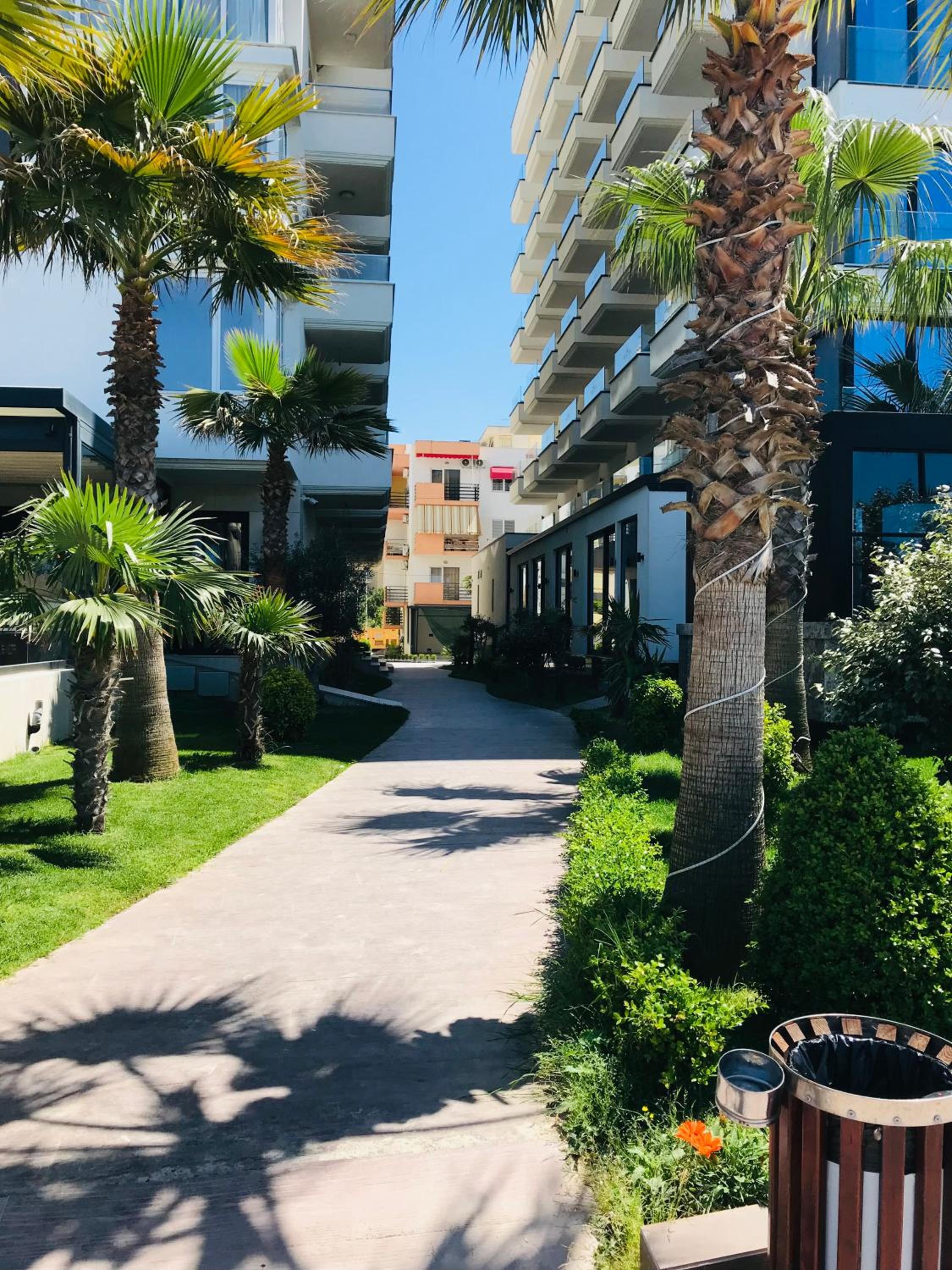 The Place Apartments 2, Qerret photo 3