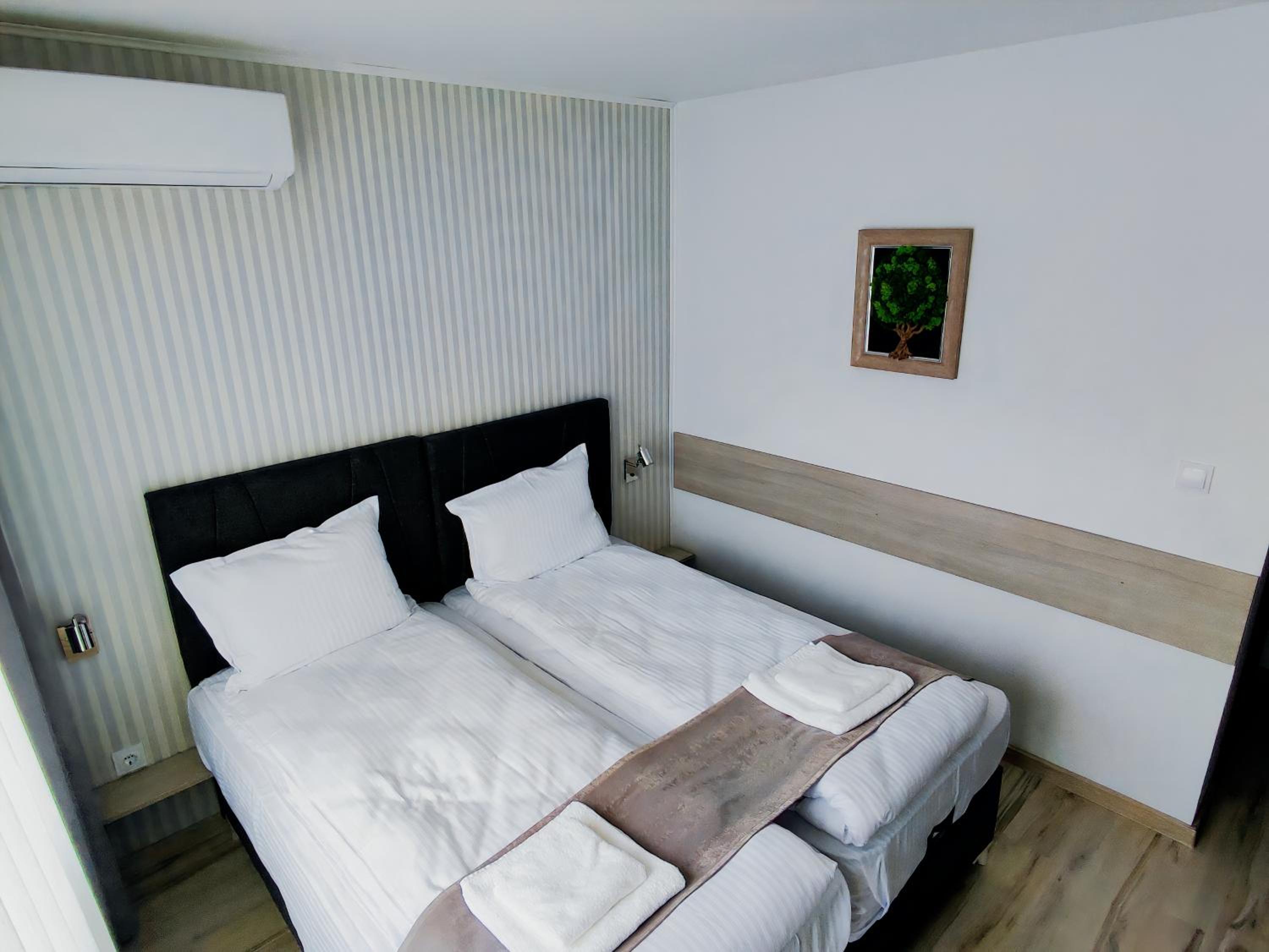 HOTEL GOLDEN CITY
