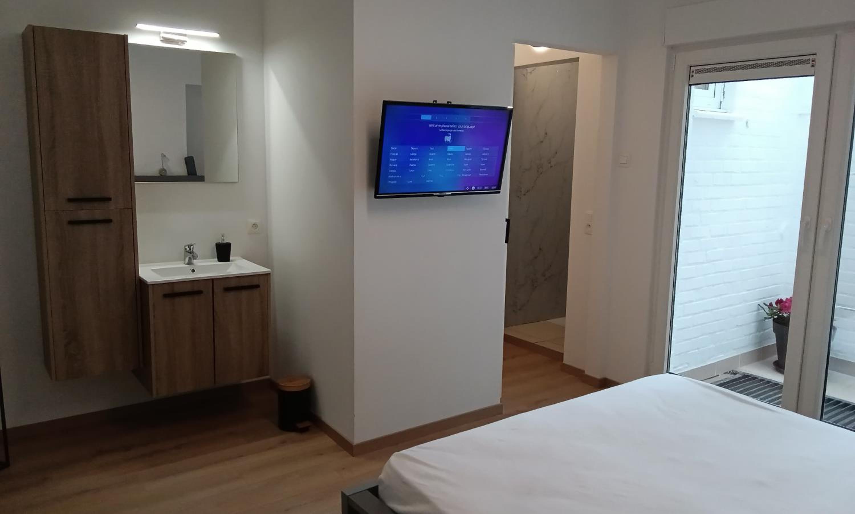 hotel room