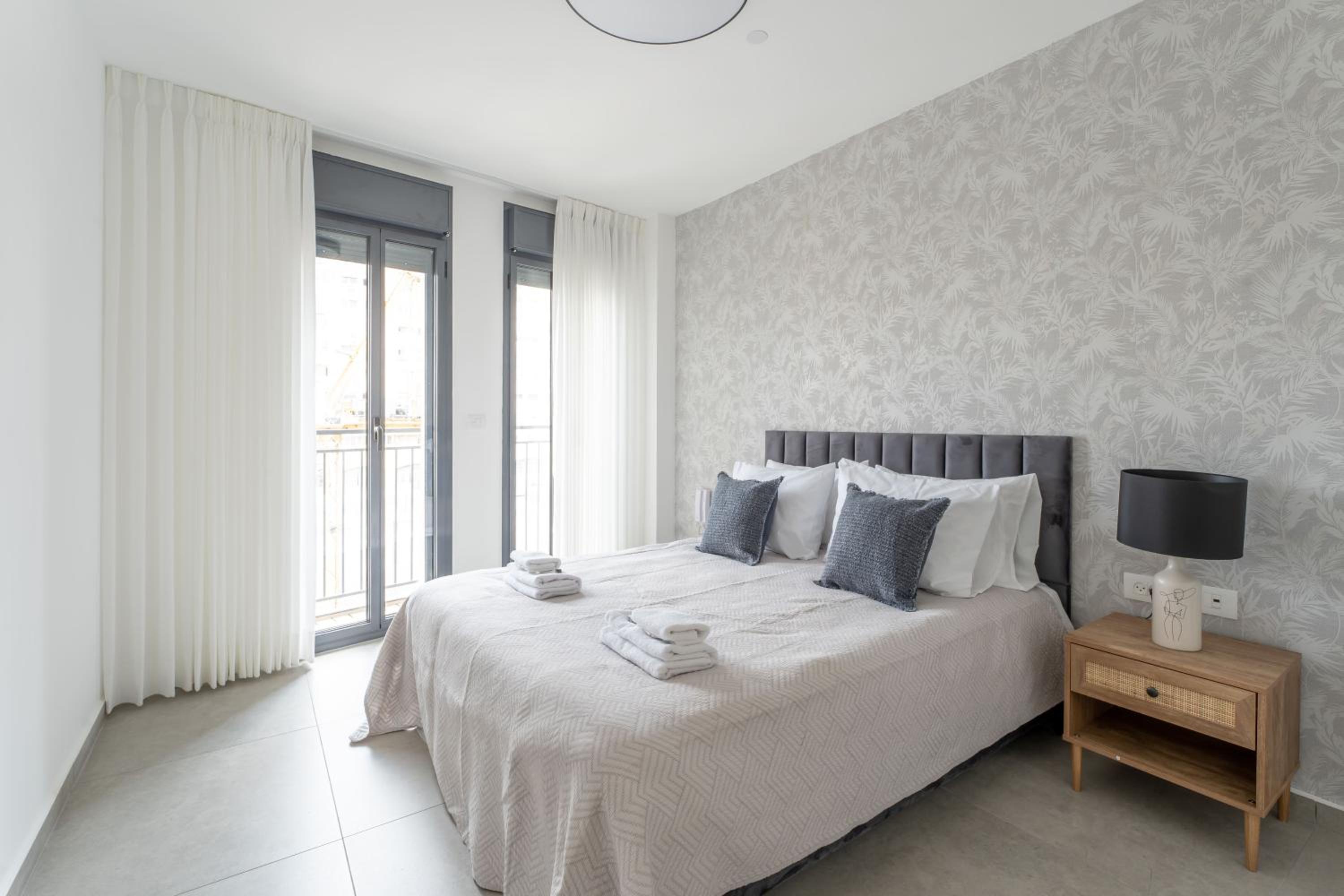 Holysuite Agripas