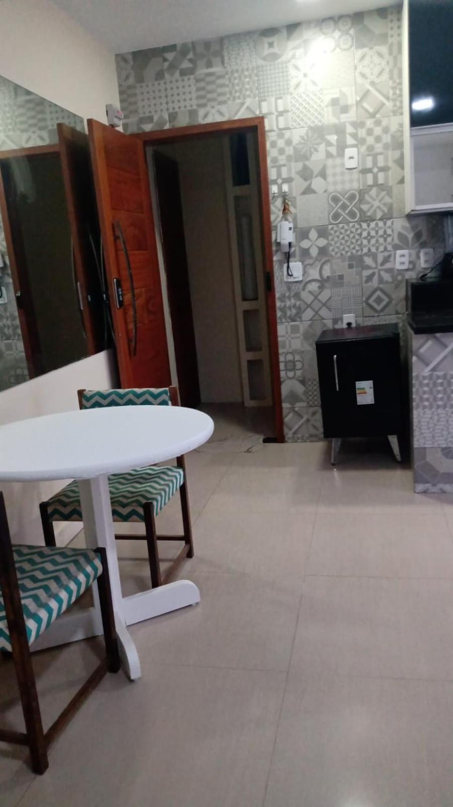 Apartamento com varanda em Copacabana