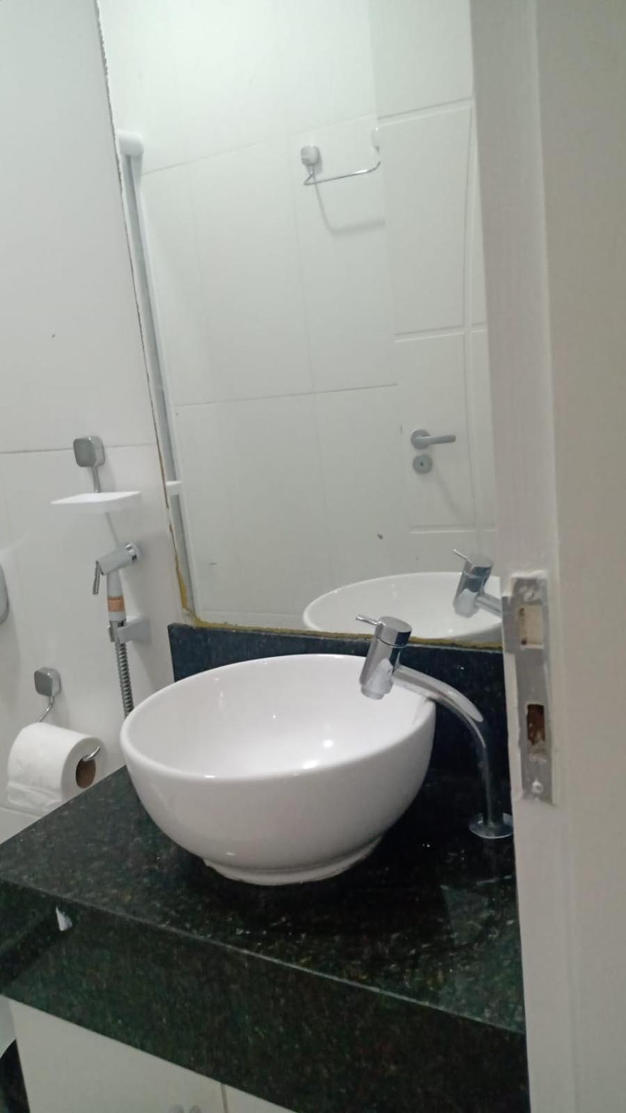 Apartamento com varanda em Copacabana