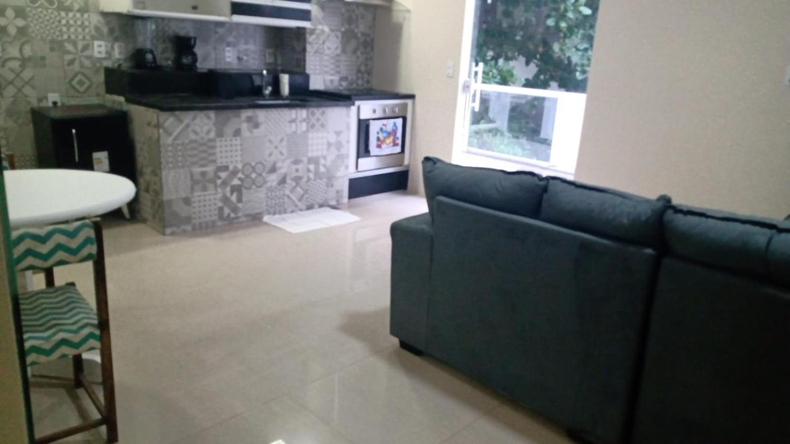 Apartamento com varanda em Copacabana