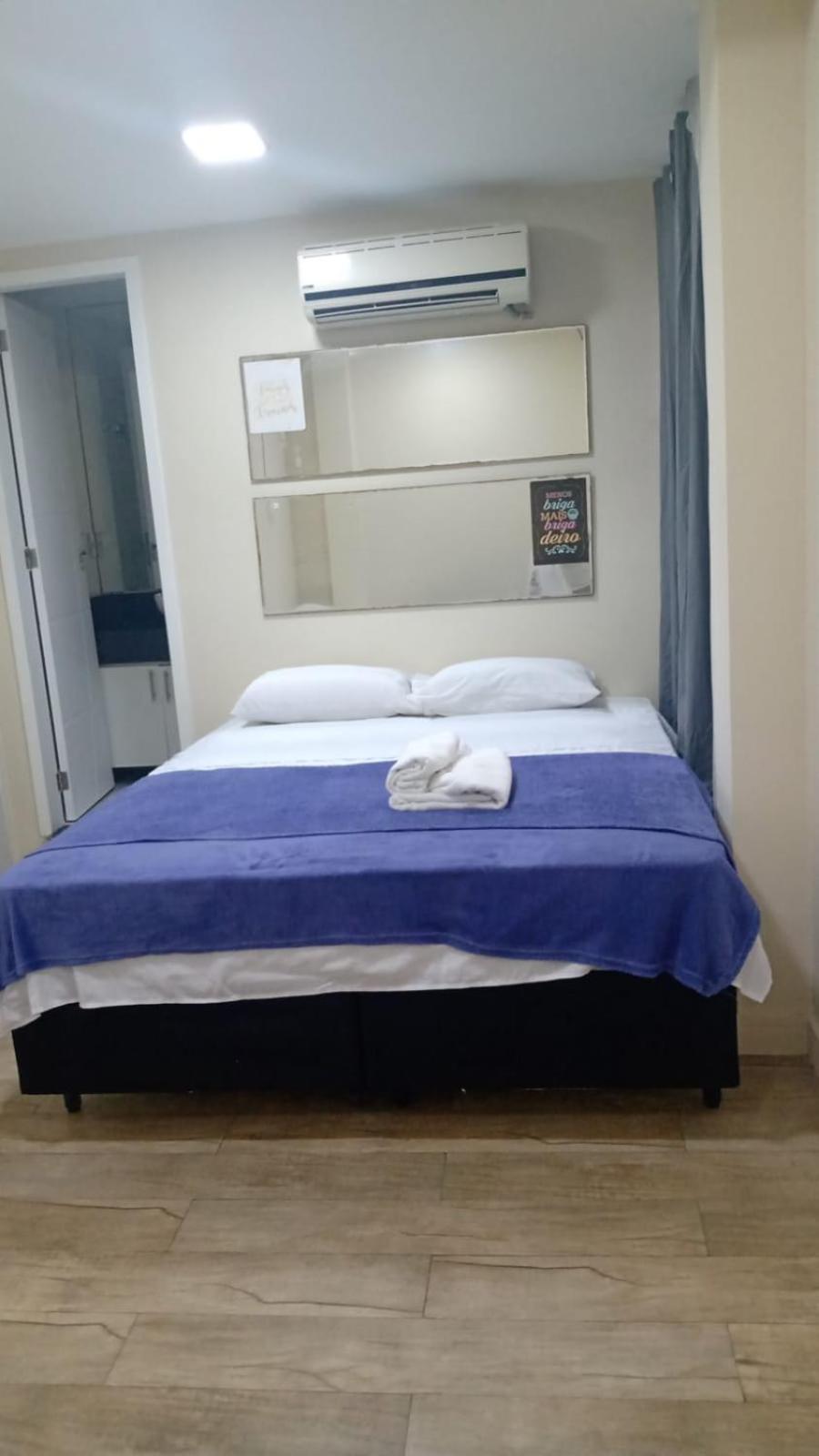 Apartamento com varanda em Copacabana